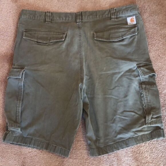 Carhartt Olive Relaxed Fit Cargo Shorts with Sturdy Design - Picture 4 of 10